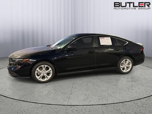 Crystal Black Pearl 2025 Honda Accord LX 1.5T