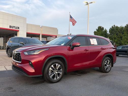 Ruby Flare Pearl 2024 Toyota Highlander XLE