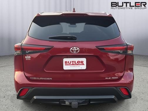 Ruby Flare Pearl 2024 Toyota Highlander XLE