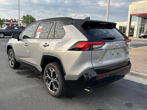 2025 Toyota RAV4 Hybrid SE
