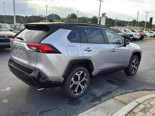 2025 Toyota RAV4 Hybrid SE