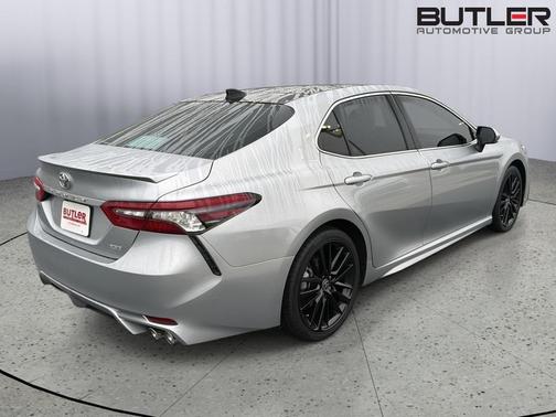 Celestial Silver Metallic 2022 Toyota Camry XSE