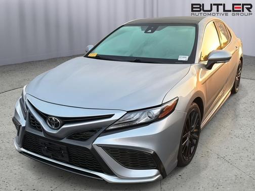 Celestial Silver Metallic 2022 Toyota Camry XSE