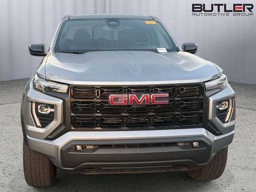 Sterling Metallic 2024 GMC Canyon Elevation
