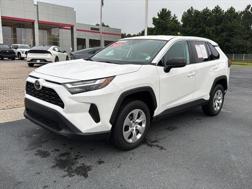 2023 Toyota RAV4 LE