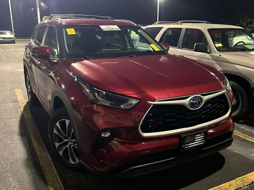 2023 Toyota Highlander Hybrid XLE