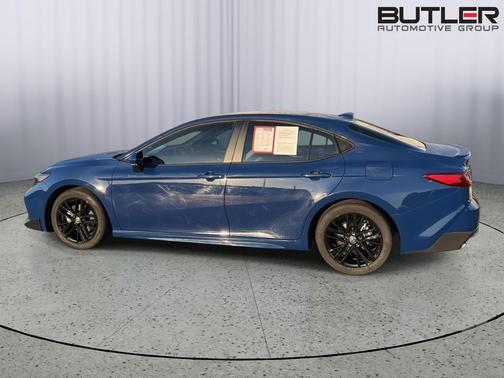 Reservoir Blue 2025 Toyota Camry SE