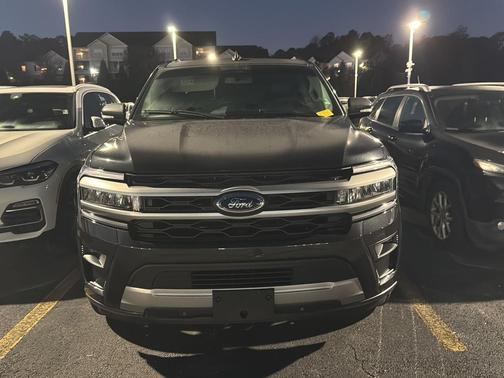 2022 Ford Expedition XLT