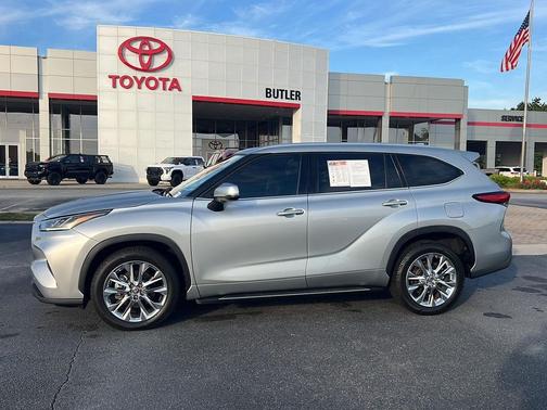 Celestial Silver Metallic 2023 Toyota Highlander Limited