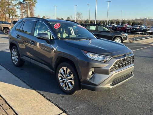 2020 Toyota RAV4 XLE Premium