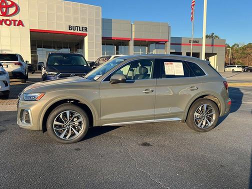 2023 Audi Q5 45 S line Premium Plus
