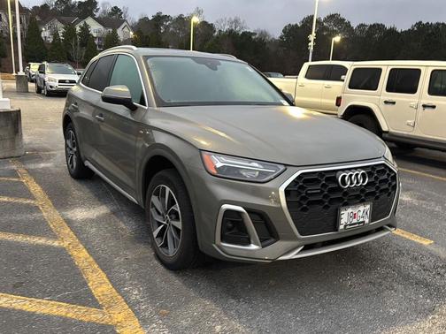 2023 Audi Q5 45 S line Premium Plus