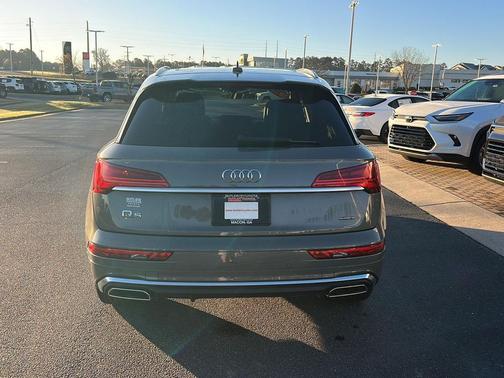2023 Audi Q5 45 S line Premium Plus