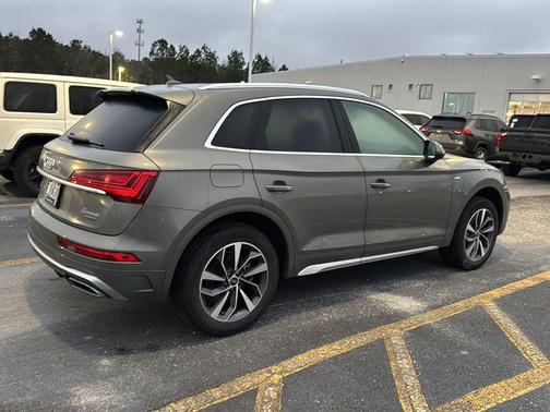 2023 Audi Q5 45 S line Premium Plus