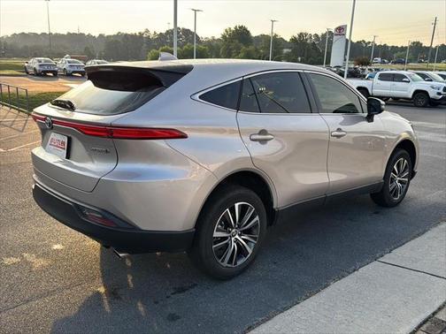 2022 Toyota Venza LE