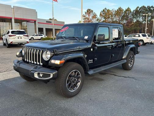 2022 Jeep Gladiator Overland