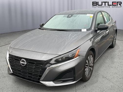 Gun Metallic 2025 Nissan Altima SV FWD