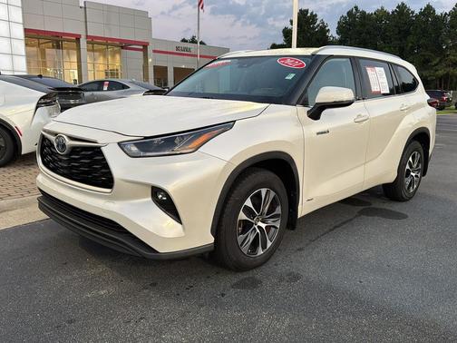 2021 Toyota Highlander Hybrid XLE