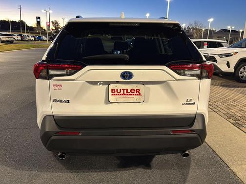 2023 Toyota RAV4 Hybrid LE