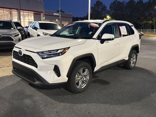 2023 Toyota RAV4 Hybrid LE
