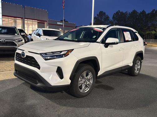 2023 Toyota RAV4 Hybrid LE