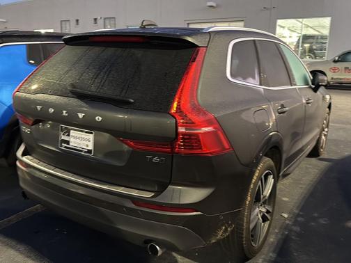 2019 Volvo XC60 T6 Momentum