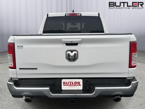 Bright White Clearcoat 2022 RAM 1500 Big Horn/Lone Star