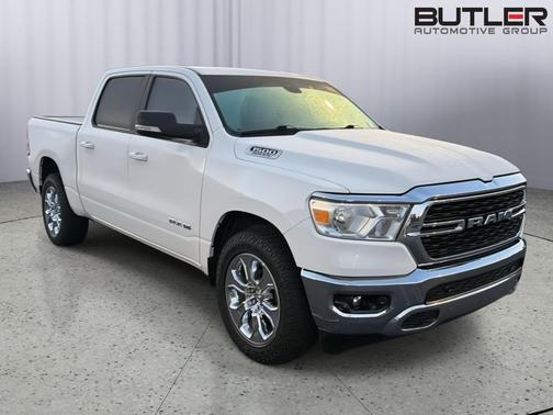 Bright White Clearcoat 2022 RAM 1500 Big Horn/Lone Star
