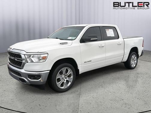 Bright White Clearcoat 2022 RAM 1500 Big Horn/Lone Star
