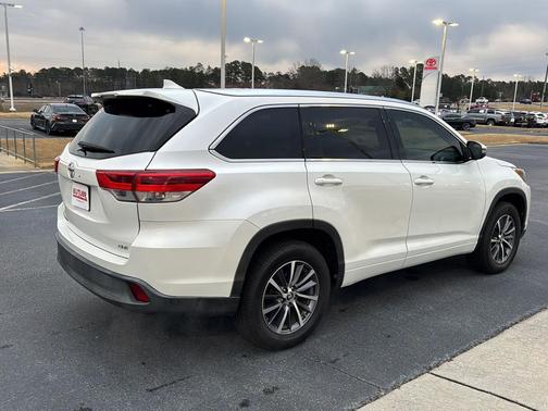 2017 Toyota Highlander XLE