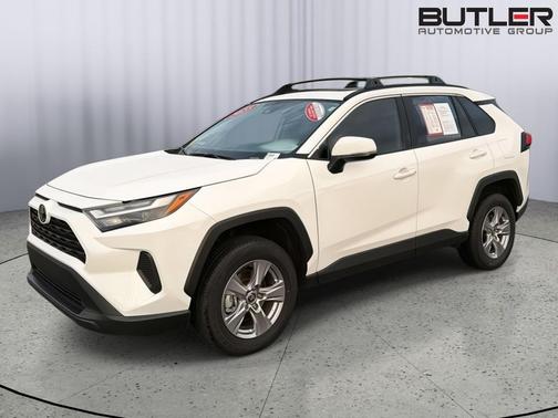 Ice Cap 2025 Toyota RAV4 XLE