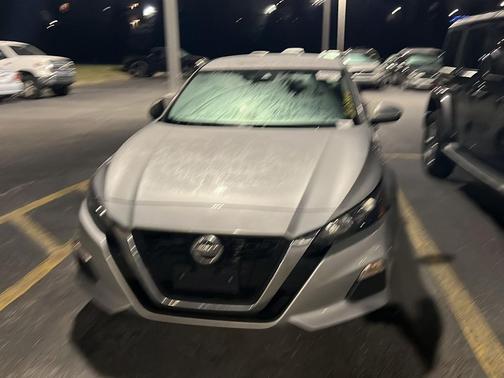 2022 Nissan Altima S FWD