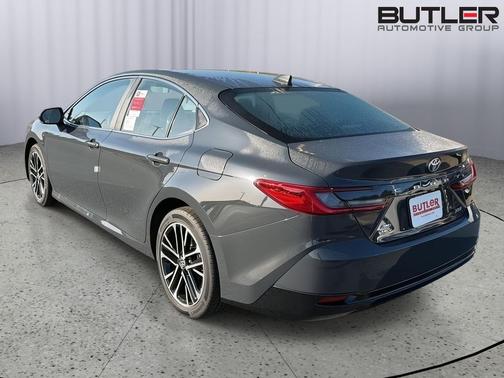 Underground 2026 Toyota Camry XLE