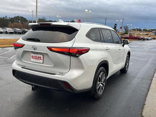 2023 Toyota Highlander XLE