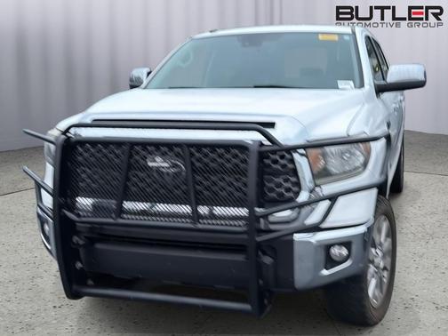 Super White 2019 Toyota Tundra SR5