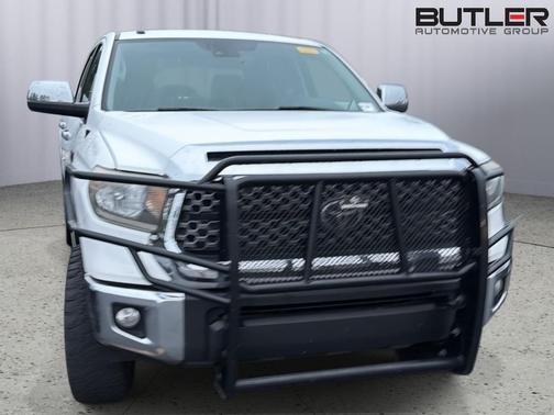 Super White 2019 Toyota Tundra SR5