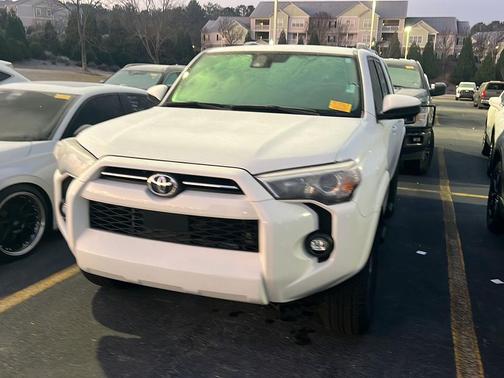 2024 Toyota 4Runner SR5