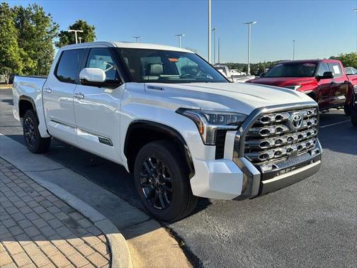 2025 Toyota Tundra Hybrid Platinum