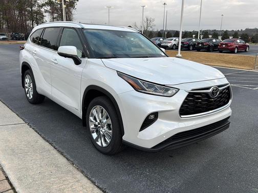 2026 Toyota Highlander Hybrid Limited