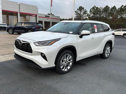2026 Toyota Highlander Hybrid Limited
