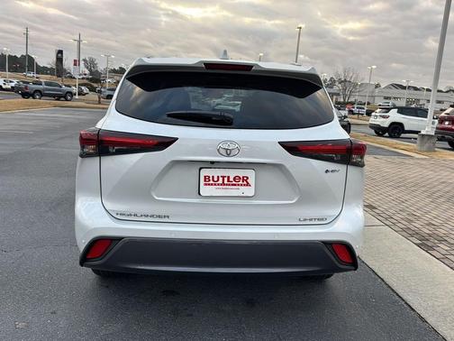 2026 Toyota Highlander Hybrid Limited