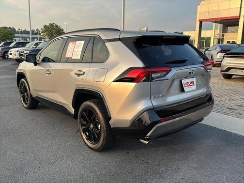 2024 Toyota RAV4 Hybrid SE