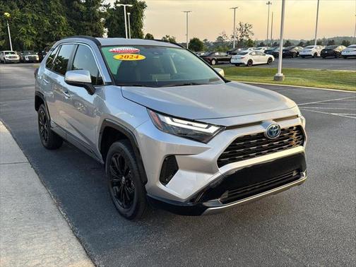 2024 Toyota RAV4 Hybrid SE