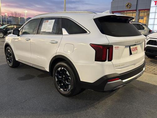 2024 Kia Sorento S
