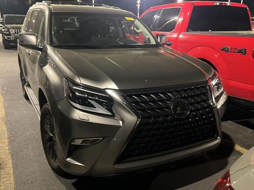 2023 Lexus GX 460 Premium