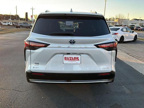 2025 Toyota Sienna Limited