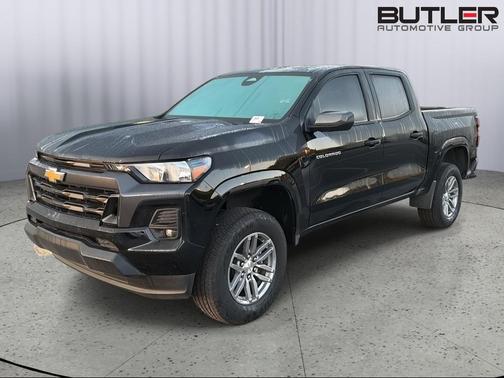 Black 2024 Chevrolet Colorado LT