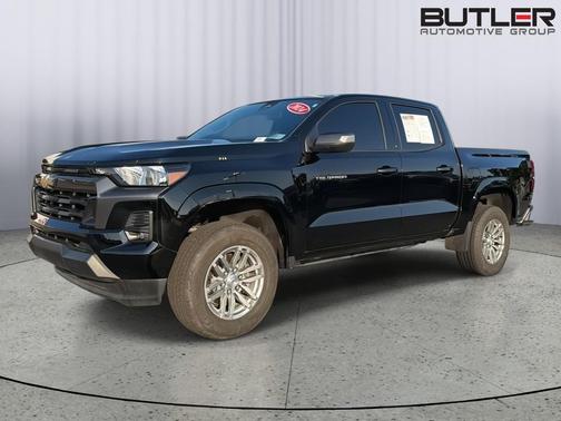 Black 2024 Chevrolet Colorado LT