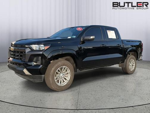 Black 2024 Chevrolet Colorado LT