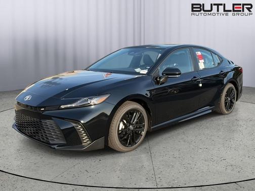 Midnight Black Metallic 2026 Toyota Camry SE